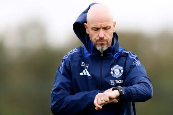 尽管与曼联有联系,索斯盖特仍排除接受任何工作