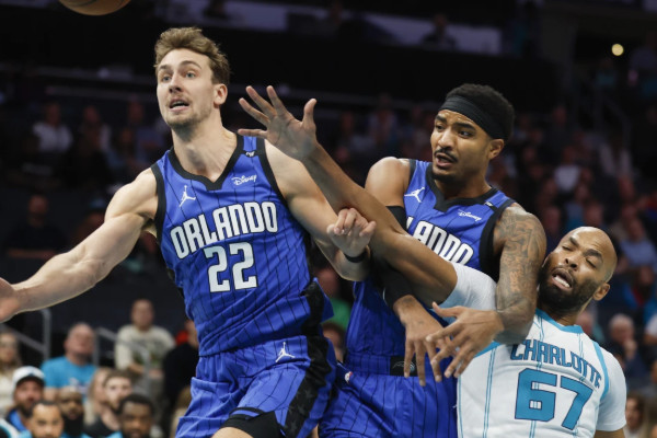 NBA战报:拉梅洛·鲍尔44分9篮板,黄蜂84-95惜败魔术